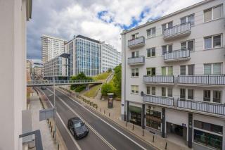 Tasteful Studio Located Near PGE Narodowy by Noclegi Renters - Warsaw - 4