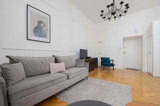 Tasteful Studio Located Near PGE Narodowy by Noclegi Renters - Warsaw - 2