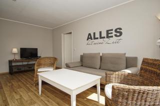 strandnah mit Balkon, gratis Nutzung vom AHOI Erlebnisbad und Sauna in Sellin - Strandhaus Mönchgut FeWo16 - Lobbe - 4