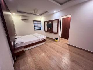 FARIS ROOMs - 1