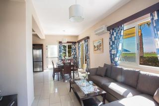 Villa Aspro Enas - Stunning 3 Bedroom Ayia Thekla Villa With Private Pool And Sea Views - 9