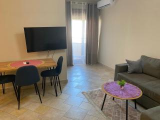 Sani Apartments - Tirana City Center - - 6