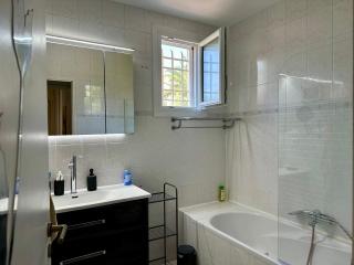 VILLA avec piscine WIFI parking (Villeneuve Loubet) - 3