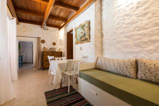 Old Town Charm Casa Historica - Ermioni - 9