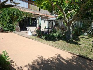 Large Artist's House in Provence - Saint-Victoret - 7