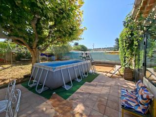 Large Artist's House in Provence - Saint-Victoret - 2