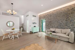 CalmaPediVillas - - 0