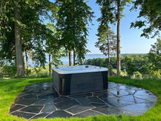 The Manor Wing, Lake View & Outdoor Spa - Vreta Kloster - 8