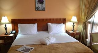 Belvilla Top Stars Hotel Near Gold Souk - Abu Dhabi - 4