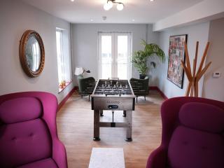 Spacious Cardiff Apartment for Large Groups! - Cardiff - 6