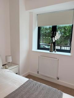 Modern & Stylish 1 Bedroom Flat in Solihull - Solihull - 6