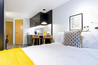 Student Only, Standard Studio Yugo therese house - 3