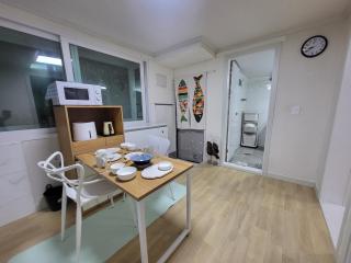 Renovated two rooms with natural light - Guwoldong - Incheon - 2