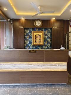 Hotel Seasons - 3