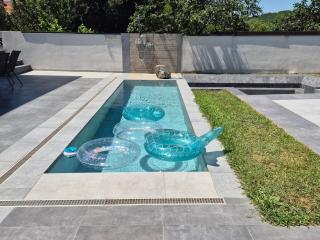La Maisonette - - 4