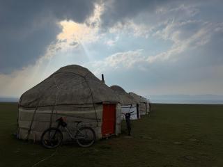 One Million Stars Yurt camp - Song-Kul - 7