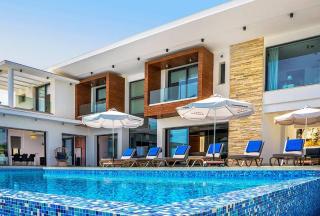 Beautiful Villa with all the facilities ! - Peyia - 0