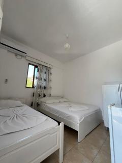 Near beach Rooms - Saranda - 1