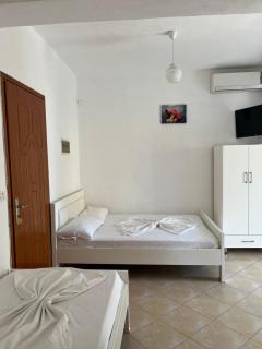 Near beach Rooms - Saranda - 4