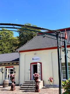 Nachtquartier Burg Flamersheim - 9