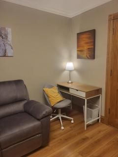 Gullistan Room, Kilpipe House - Athenry - 2