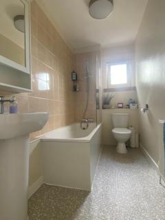 Cozy Private Bedroom in Quiet & Peaceful Location in Edinburgh - Edimburgo - 9