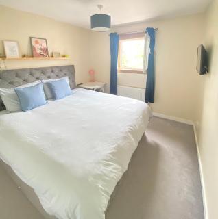 Cozy Private Bedroom in Quiet & Peaceful Location in Edinburgh - 7