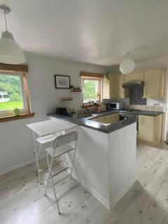 Cozy Private Bedroom in Quiet & Peaceful Location in Edinburgh - 6