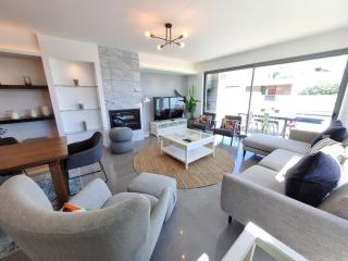 Luxury Design Villa (Private Pool & Jacuzzi) - 7