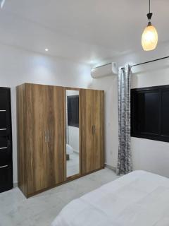 Logement entier - Appartement F3 - Dakar - 7