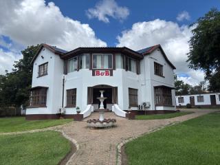 57 on Lorne Guesthouse - Estcourt - 0