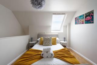 Unique Maisonette at Town Center - Banbury - 6