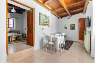 Old Town Charm Casa Historica - Ermioni - 8