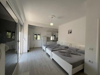 Near beach Rooms - Saranda - 9