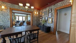 Inn on Main - Downtown Penthouse - Geneva - 3