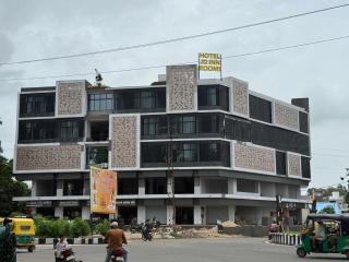 Hotel JD Inn Petlad - 0