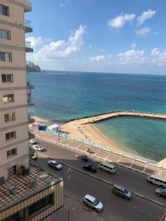 شقه علي البحر - 6