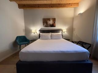 Malvezzi24 Boutique Rooms - Desenzano del Garda - 6