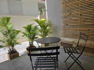 98m2 neuf en RDC, 3 ch, tout confort - 0