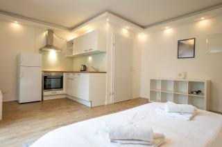 Urban Studio with Queen-Size Bed, Self Check-in - Vienne - 3