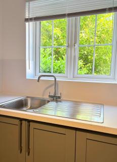 Great for Contractors Newly refurbed with Parking long stay discounts - Great Oakley - 4
