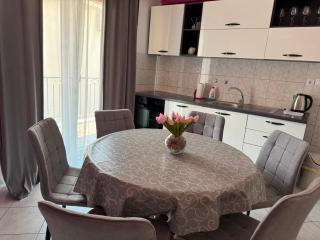 Apartments Villa Mirella 20 m from the sea - free parking - Trogir - 8