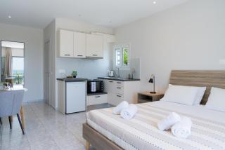 Captain's Apartments in Olive Grove 2 - Mousata - 1