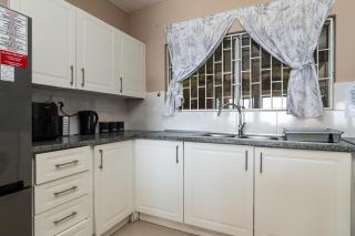 Pebble Beach 13 - Ballito - 5