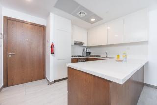 StayShort - Elegant 1 Bedroom in JVC Sleeps 2 with Balcony - 5