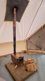 Cozy Dog Friendly Hot Tent With Log Burner & Logs - Llanfairpwllgwyngyll - 8