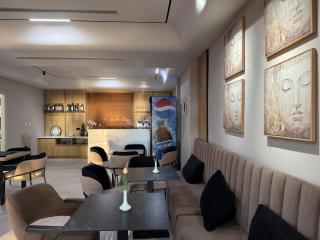 Amaris Seaview Rooms & Apartments - Vlora - 3