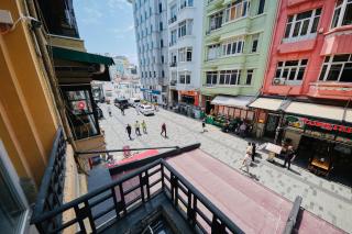 Taksim Square 1 plus 1 fully equipped air conditioned luxury apartment - Istanbul - 7