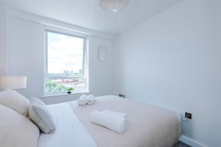 2BR Flat in Salford, Modern, City Centre, WiFi, Kitchen - Manchester - 4