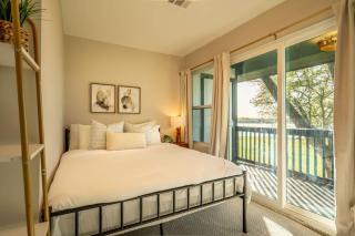 Charming 2BR Lakeside Guest House - Rowlett - 8